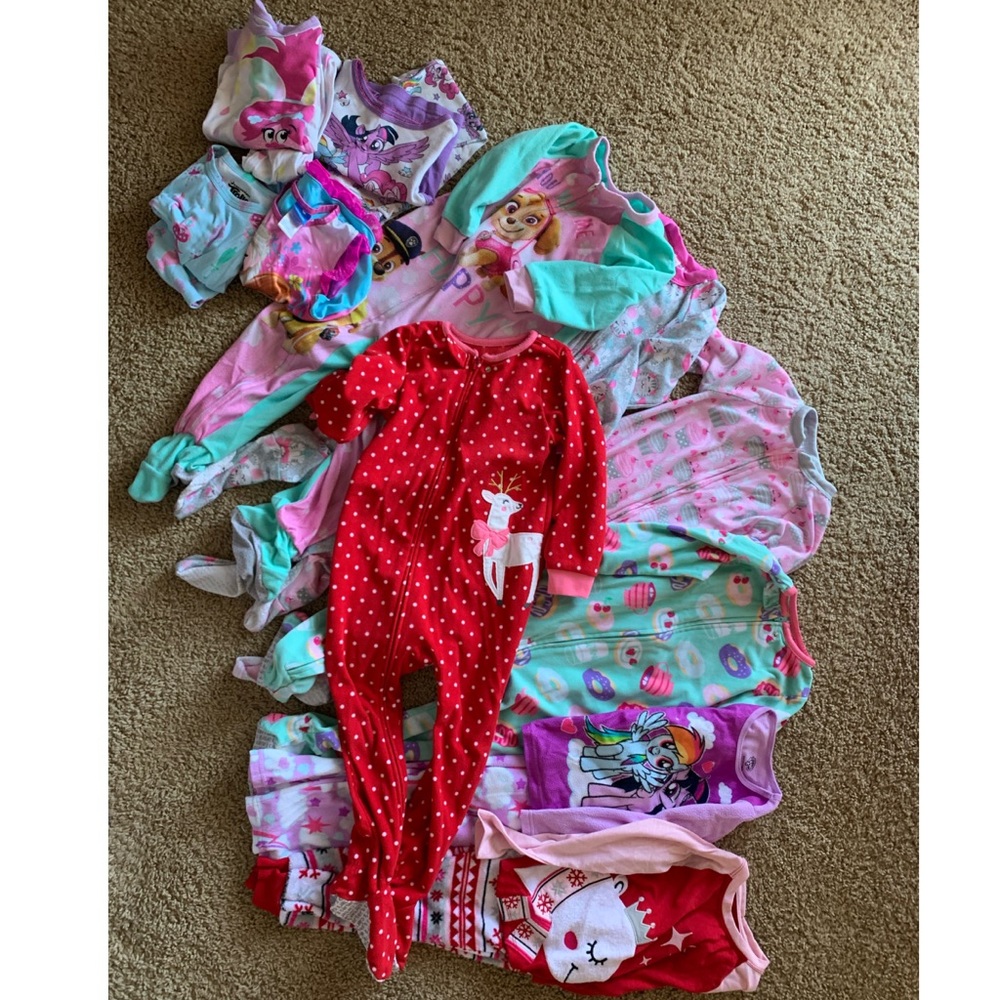Girls 4T Bundle of Pajamas (11 Sets Total)